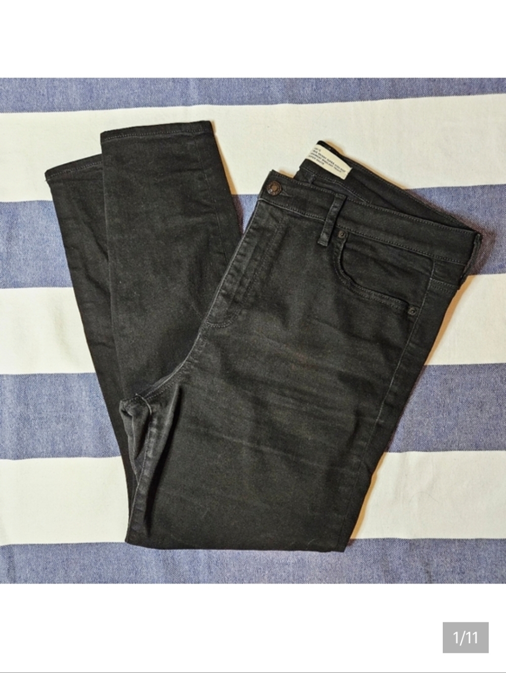 GAP True Skinny Super High Rise In Deep Black 33 Short/Cropped